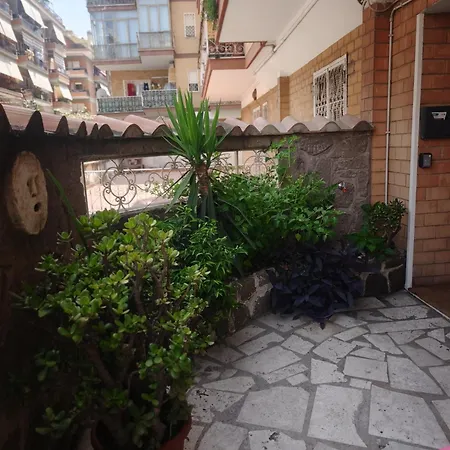 La Perla Di Apartment *